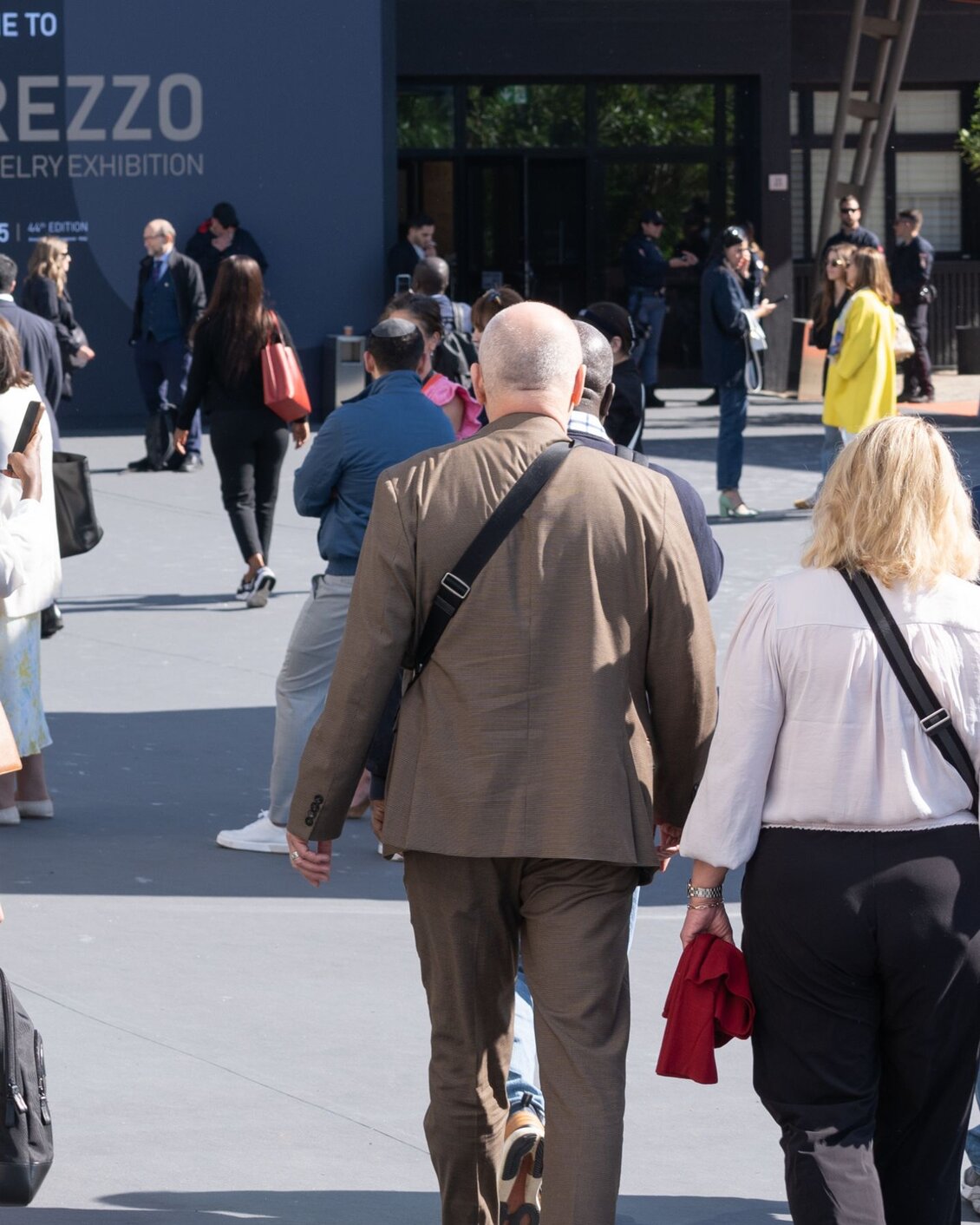 Download logos and photos