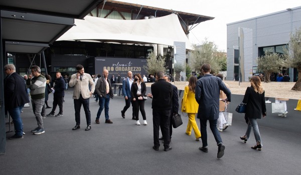Oroarezzo si conferma piattaforma di business per oreficieria e tech