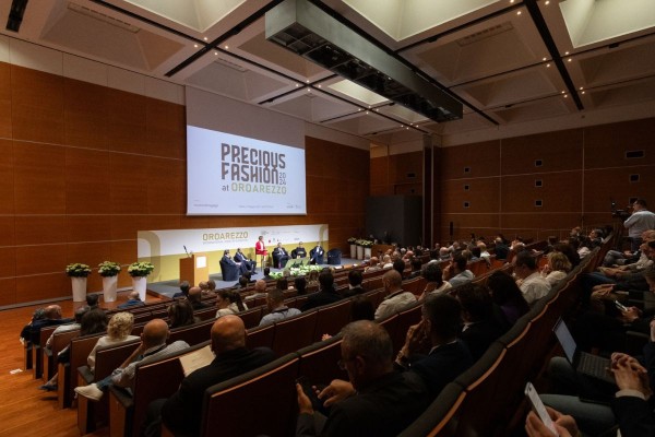 Oroarezzo 2025: Jewelry, Business, and Culture Across Global Markets and Italian Excellence