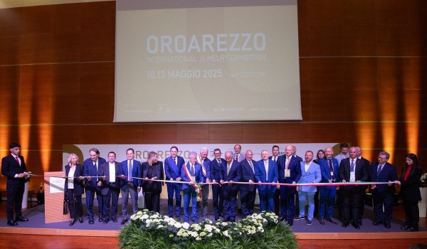 Oroarezzo 2025 al via con il Ministro Piantedosi: Arezzo torna capitale del gioiello Made in Italy