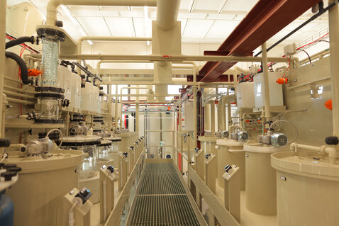 Gold refinery plant 5 kg / batch + platinum and palladium recovery.